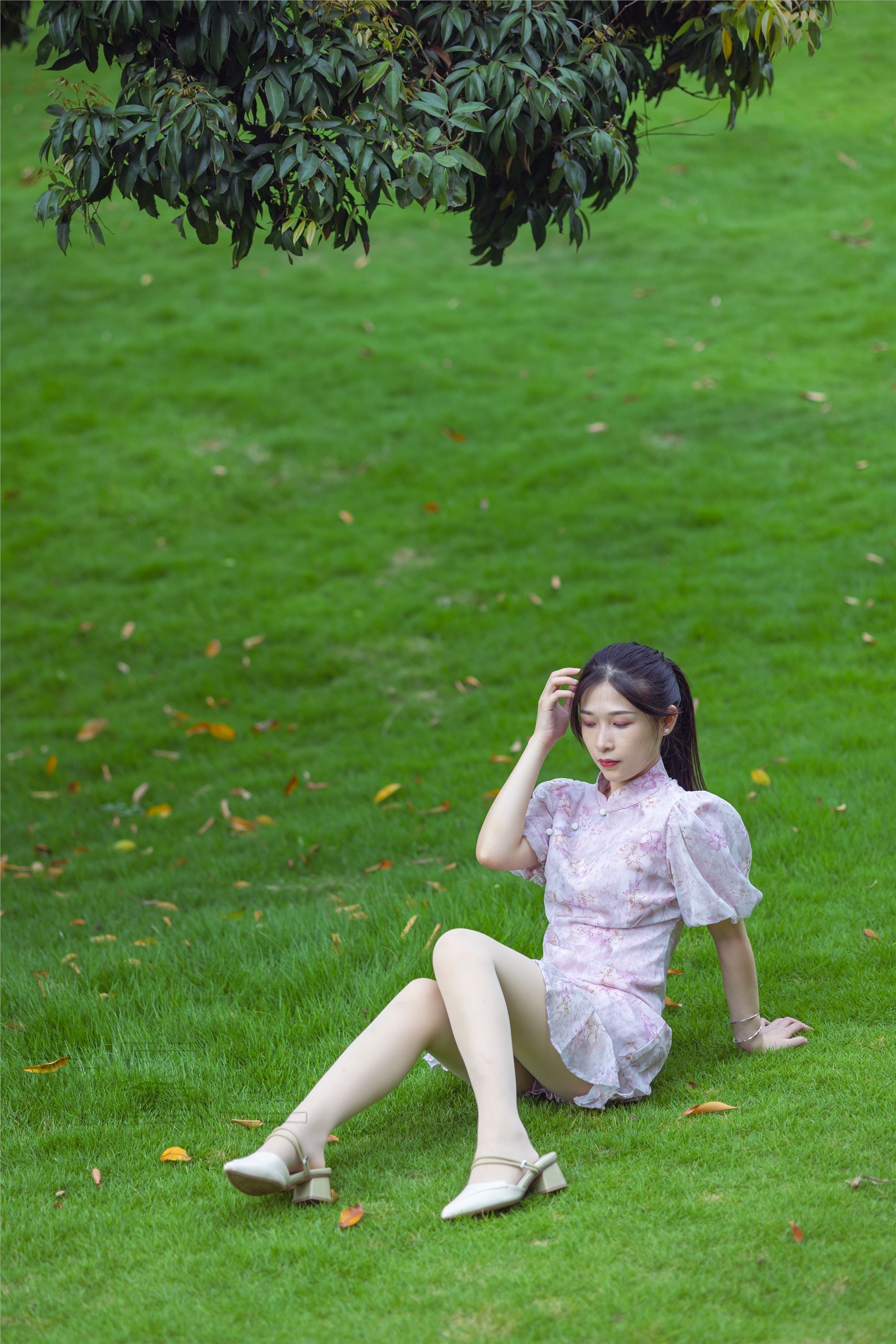 尤蜜丝 穿搭写真 NO.065